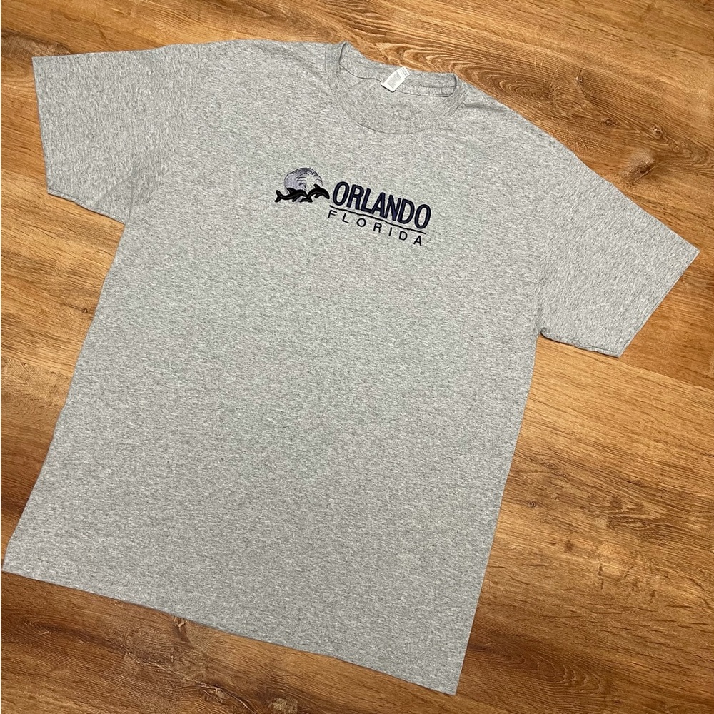 Graphic tee